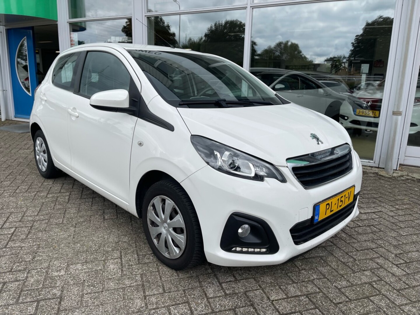 Peugeot-108-3